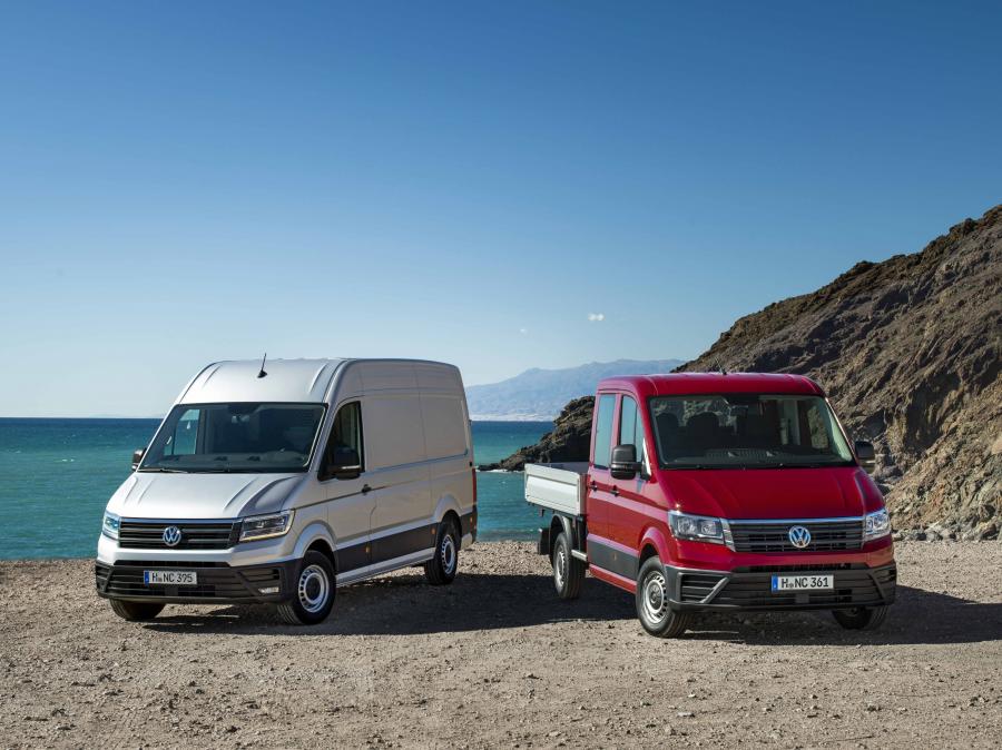  Volkswagen Crafter High Roof Van 2016 года  (фото 45 из 49)